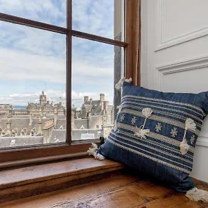 Stunning Panoramic Views: Heart Of The Royal Mile Großbritannien